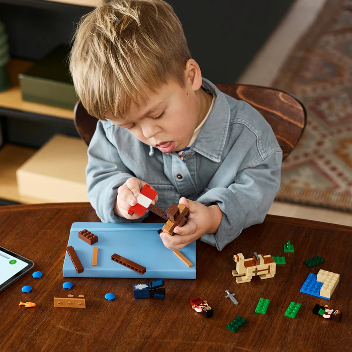 21259_Lifestyle_Build_crop_700x